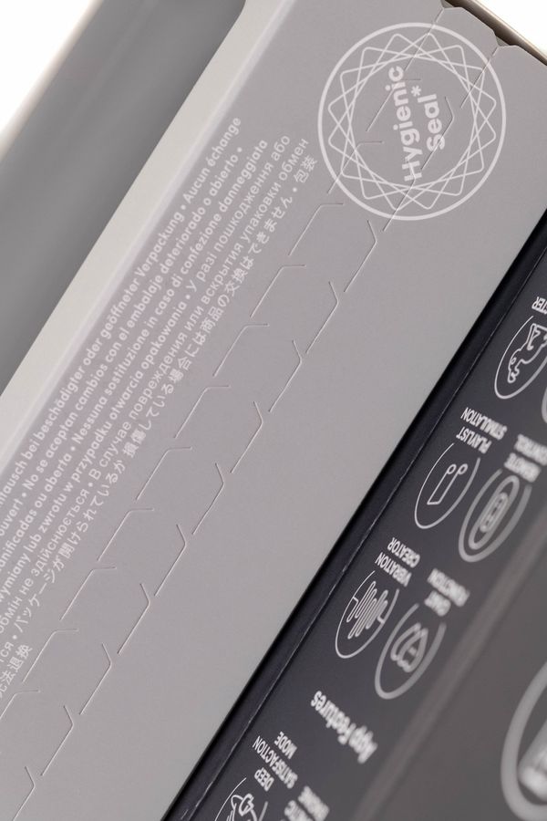 Вакуумно-волновой стимулятор клитора Satisfyer Magnetic Deep Pulse, черный, 11 см