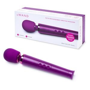 Люксовый вибратор Le Wand Petite Rechargeable Vibrating Massager LW-007-CHR