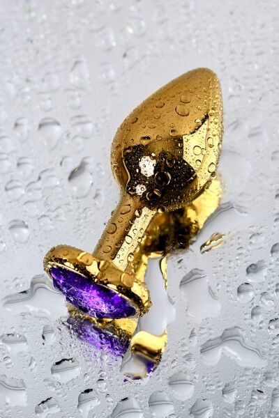 Анальная втулка Metal by TOYFA, золотистая, с кристаллом цвета аметист, 8 см